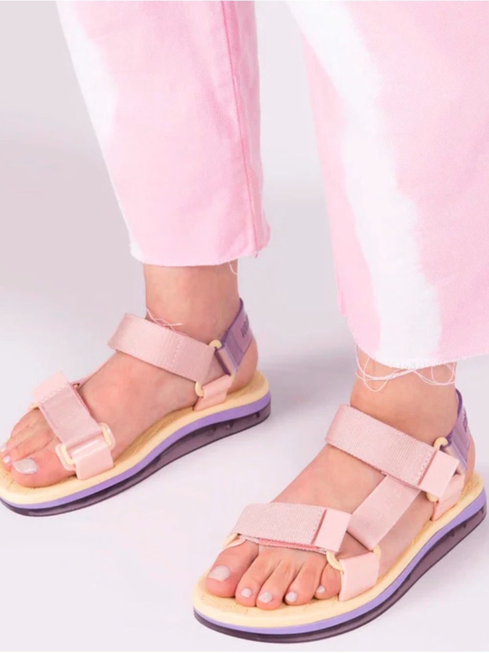 NIB Melissa Pink Purple Yellow Papete Jelly Sandals 9